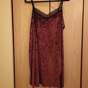 Cacique Crushed Velvet Chemise 22/24 NWT